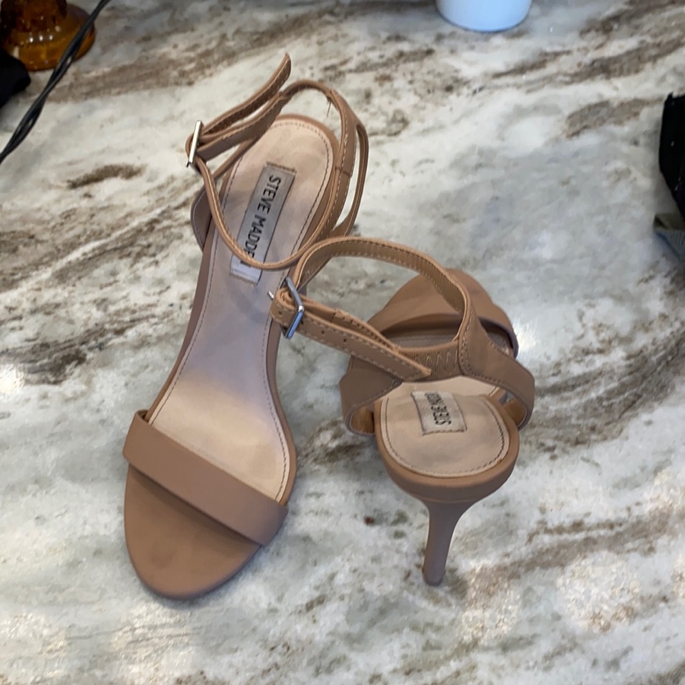 Steve Madden Nude Strappy heels